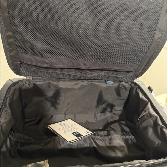 Strong Bag Helix Pro Elite 19” - Flight Crew Roller Bag - Picture 6 of 9